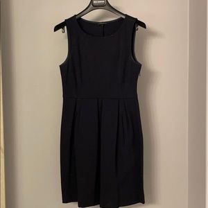 Theory Hidden Pockets Dress